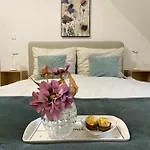 Oazis Apartmanhaz Apartment *