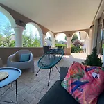 Oazis Apartmanhaz * Fertoszentmiklos