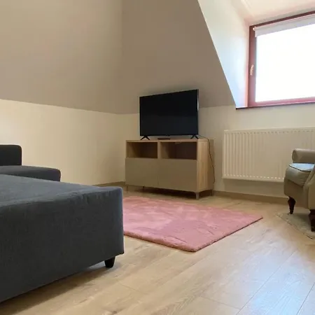 Oazis Apartmanhaz *